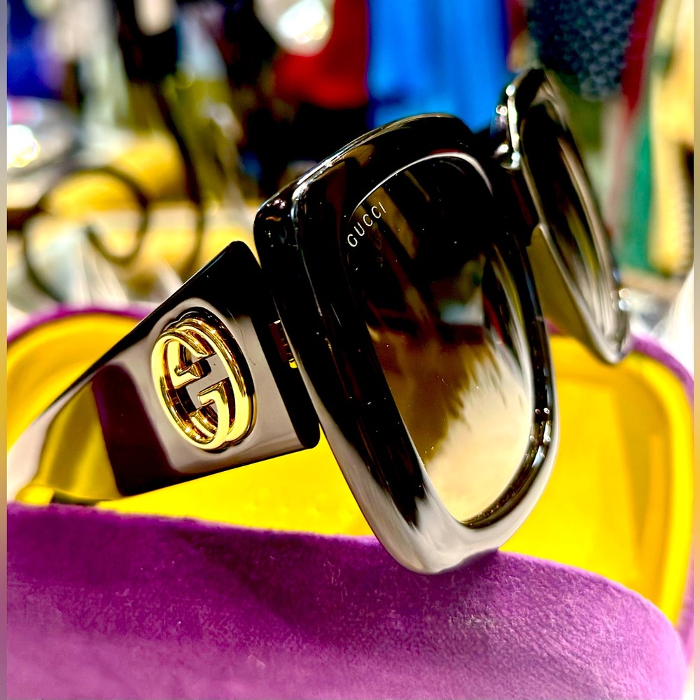 Gucci sunglasses for Woman